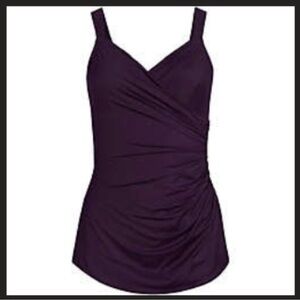 NWT Lands End DDD-cup SlenderSuit Skirted One Piece swimsuit size 8 -blackberry